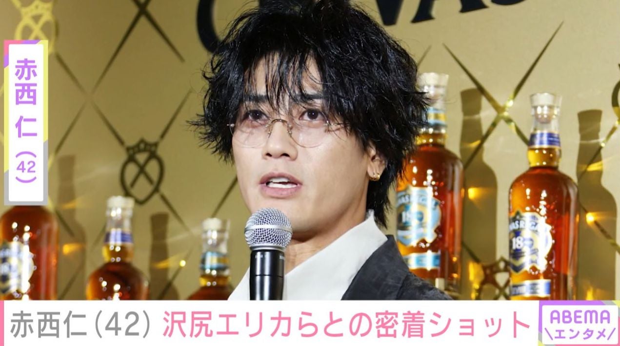 元KAT-TUN・赤西仁、沢尻エリカ＆山田孝之との密着ショットに反響「この組み合わせ さすが」「両手に花」
