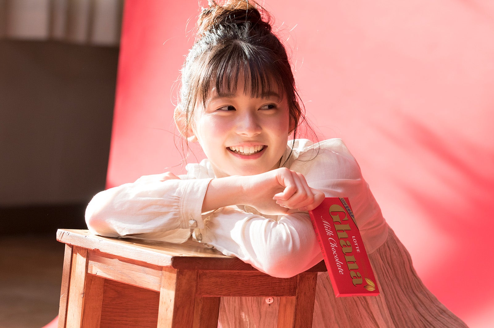 久間田琳加／新CMメイキングカット（提供画像）