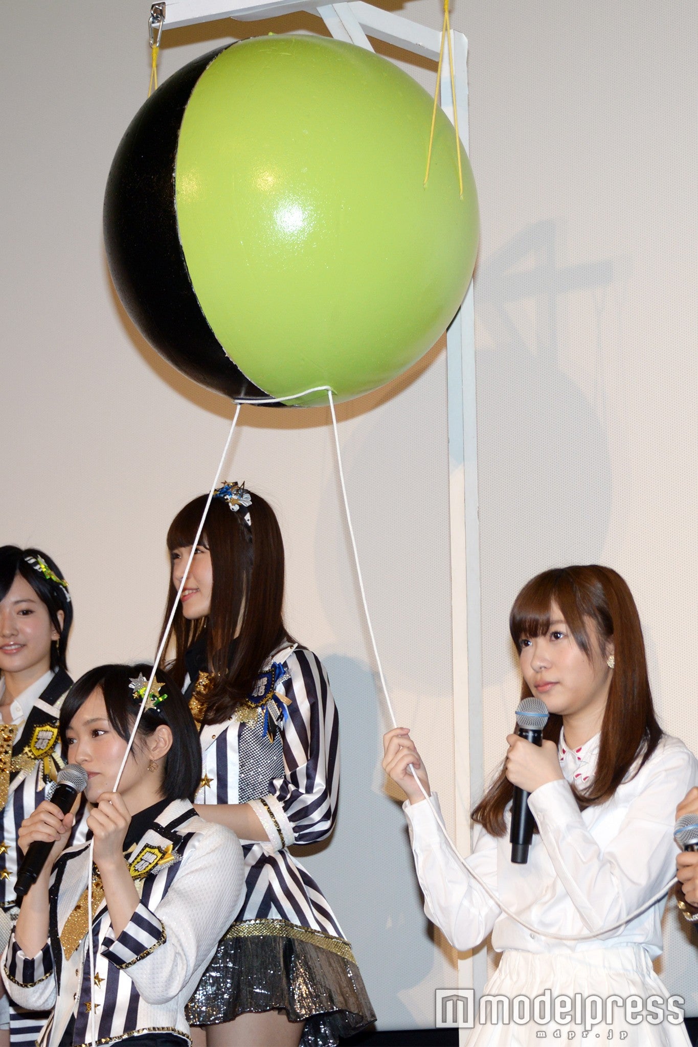 山本彩、指原莉乃（C）モデルプレス