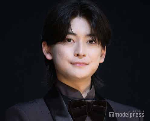 高橋文哉、Tシャツ全色買いする“推し”明かす「大好きです」