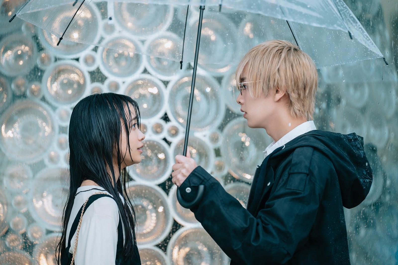 林芽亜里、松井奏「熱愛プリンス」第7話（C）青月まどか／「熱愛プリンス」製作委員会・MBS