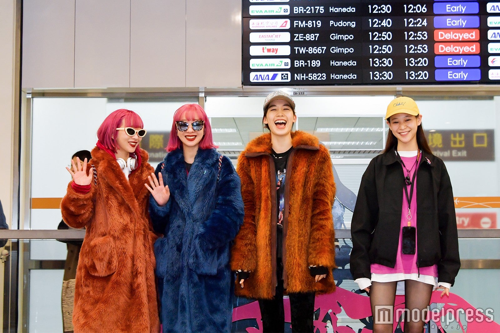 AMIAYA、宮本彩菜、miu （C）モデルプレス