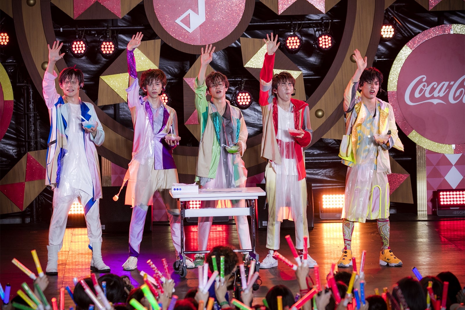 テレビ朝日・六本木ヒルズ夏祭り SUMMER STATIONでのライブ／写真提供：SDR