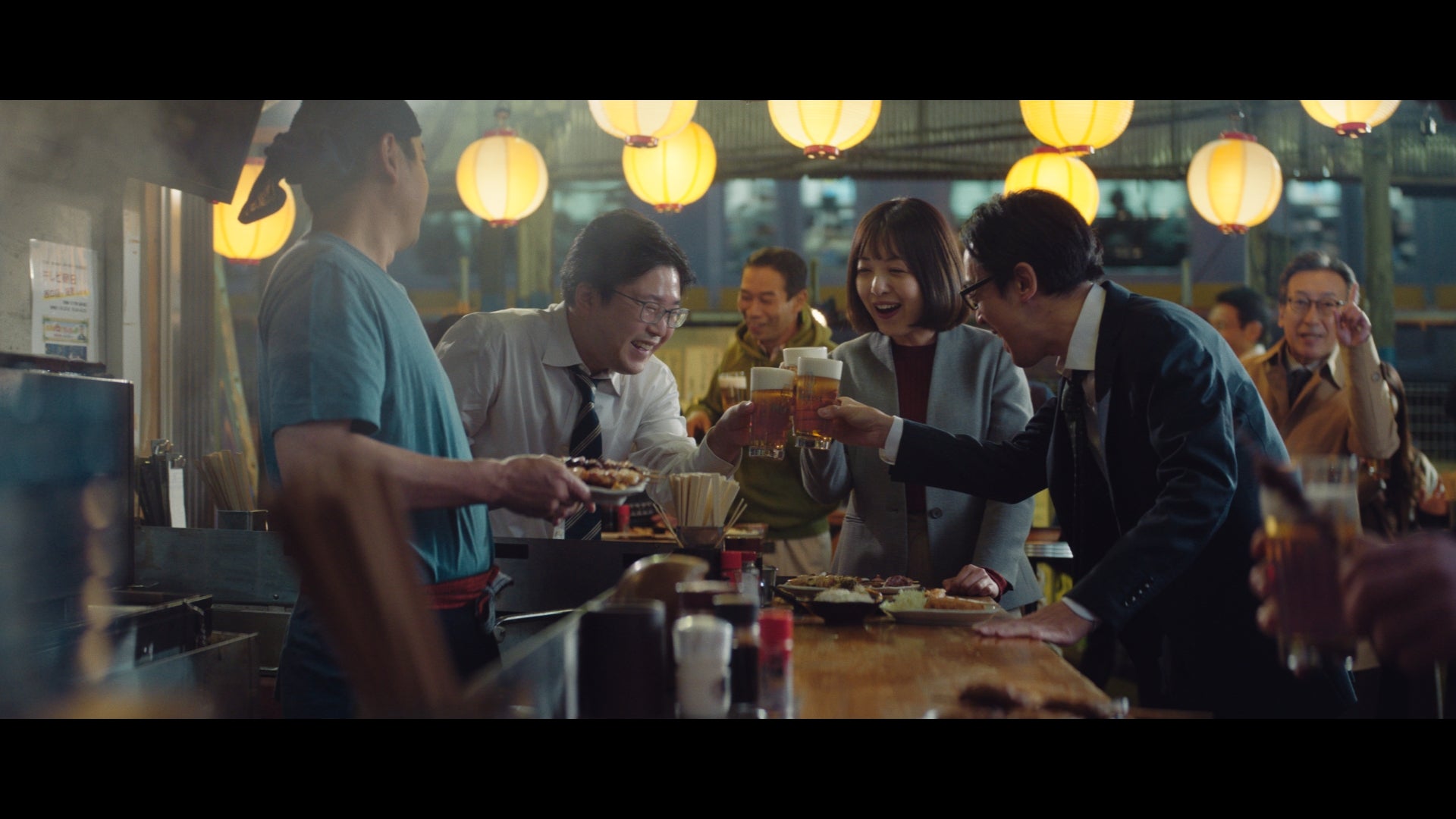 新垣結衣新CM「2022年もおつかれ生です」篇より（提供写真）