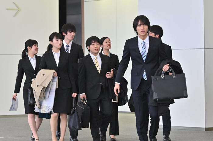 小西はる、中川大志(C)TBS「G線上のあなたと私」