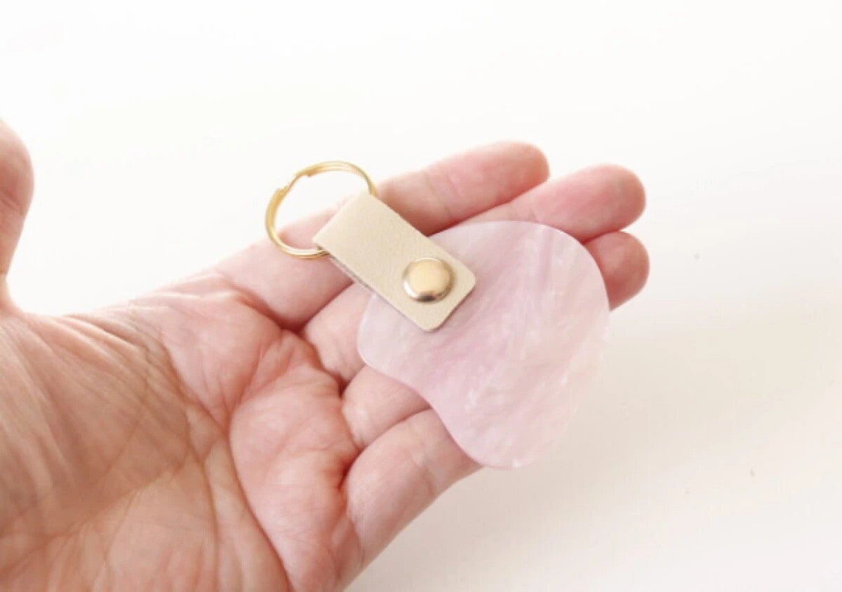これバッグにつけとくと快適！必要なときにサッと使える！便利な100均キーホルダー3選