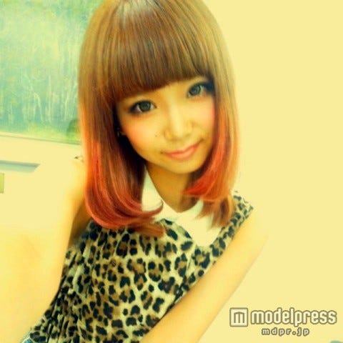 筆岡裕子「ヒョウ柄トップス」