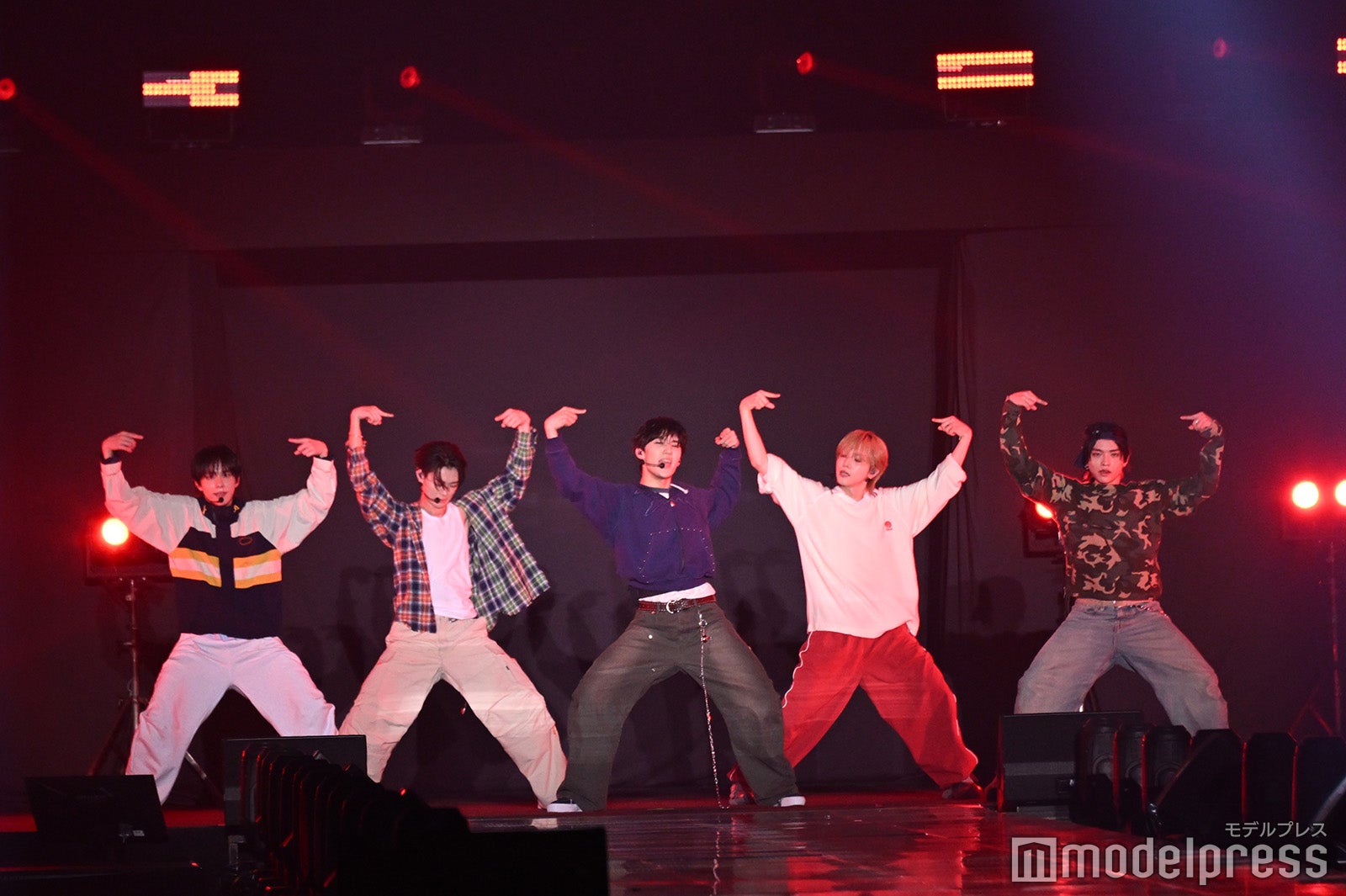 WILD BLUE（C）モデルプレス