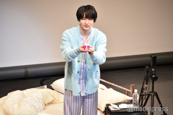 31歳にちなんでサーティワンアイスクリームを食べる桜田通(C)モデルプレス