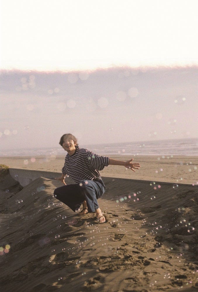 「小関裕太2021-2022カレンダー FOUR SEASONS」より(提供写真)