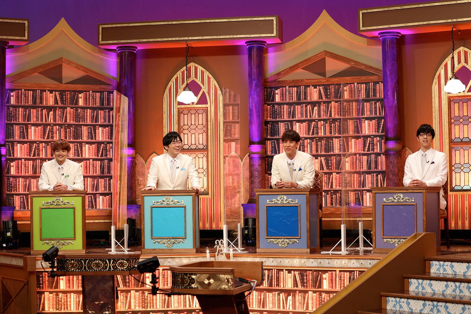 （左から）乾、山上大喜、須貝駿貴、ふくらP（C）フジテレビ