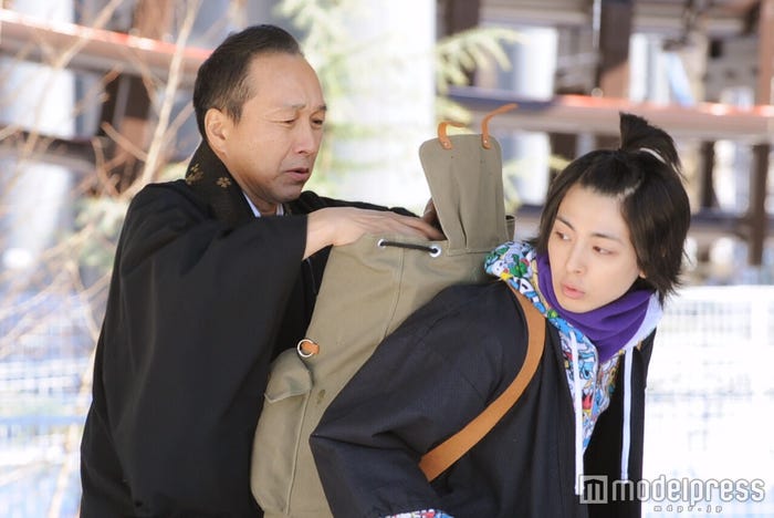 天野親子の計画はどうなる!?/ドラマ「スミカスミレ 45歳若返った女」第3話(画像提供:テレビ朝日)