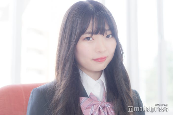 しま(C)モデルプレス