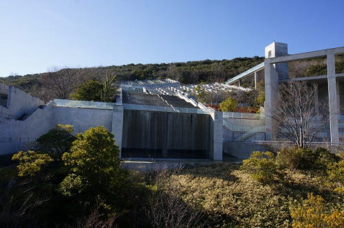 西日本最大級の植物館も！淡路島で自然を楽しむスポット「淡路夢舞台」をチェック