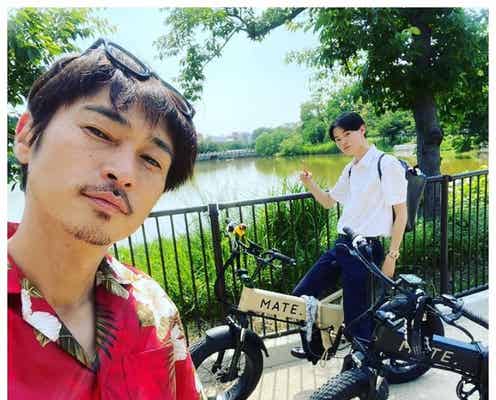 窪塚洋介、息子・愛流との“三者面談帰り”2ショット公開「イケメン親子」「先生が羨ましい」の声
