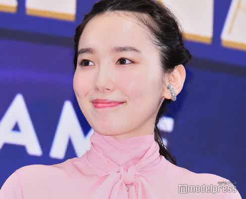 飯豊まりえ、高橋一生との結婚発表後初の公の場 祝福に笑顔