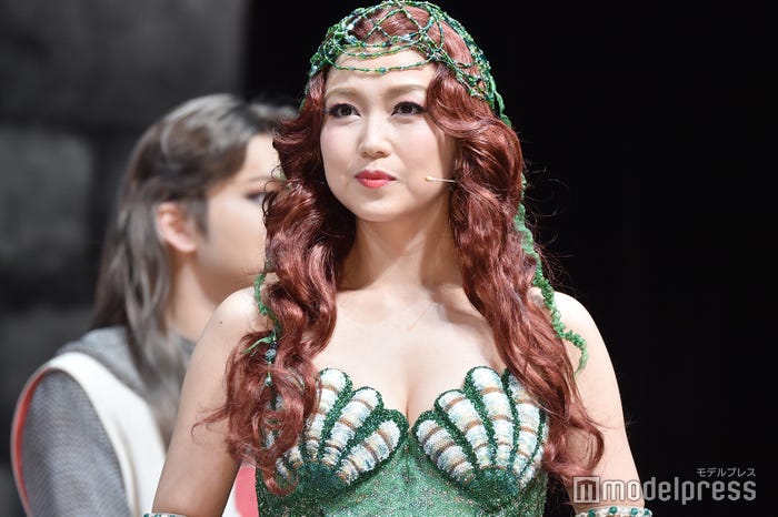 新妻聖子(C)モデルプレス