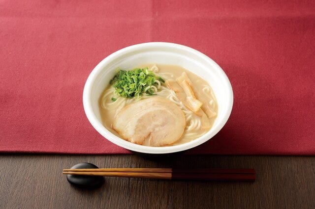 ローソンの天下一品監修　こってりラーメン