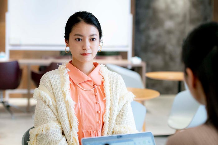 田辺桃子/「夕暮れに、手をつなぐ」第9話より(C)TBS