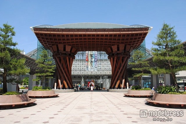 金沢に行くなら、世界的にも有名な金沢駅を楽しもう／photo by hiroooooki【モデルプレス】