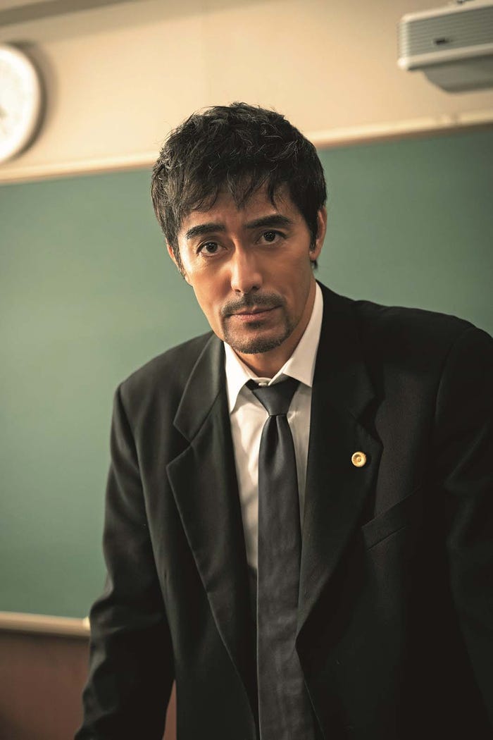 阿部寛/「ドラゴン桜」公式メモリアルブック(東京ニュース通信社刊)(提供写真)