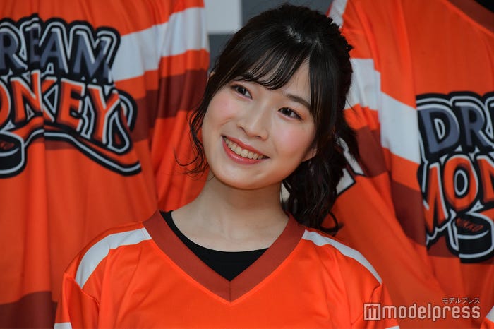 青山吉能 (C)モデルプレス