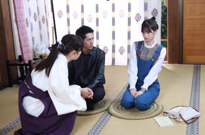 永山絢斗、西野七瀬/「言霊荘」第3話より(C)テレビ朝日