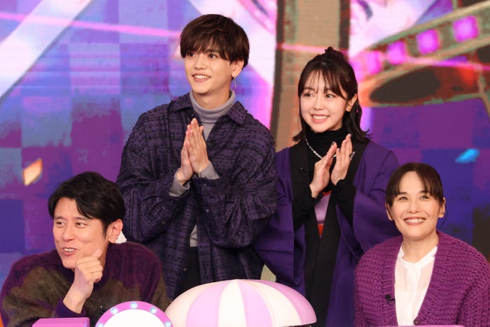 『おっさんのパンツがなんだっていいじゃないか!』チーム/原田泰造、中島颯太、峯岸みなみ、富田靖子(C)フジテレビ