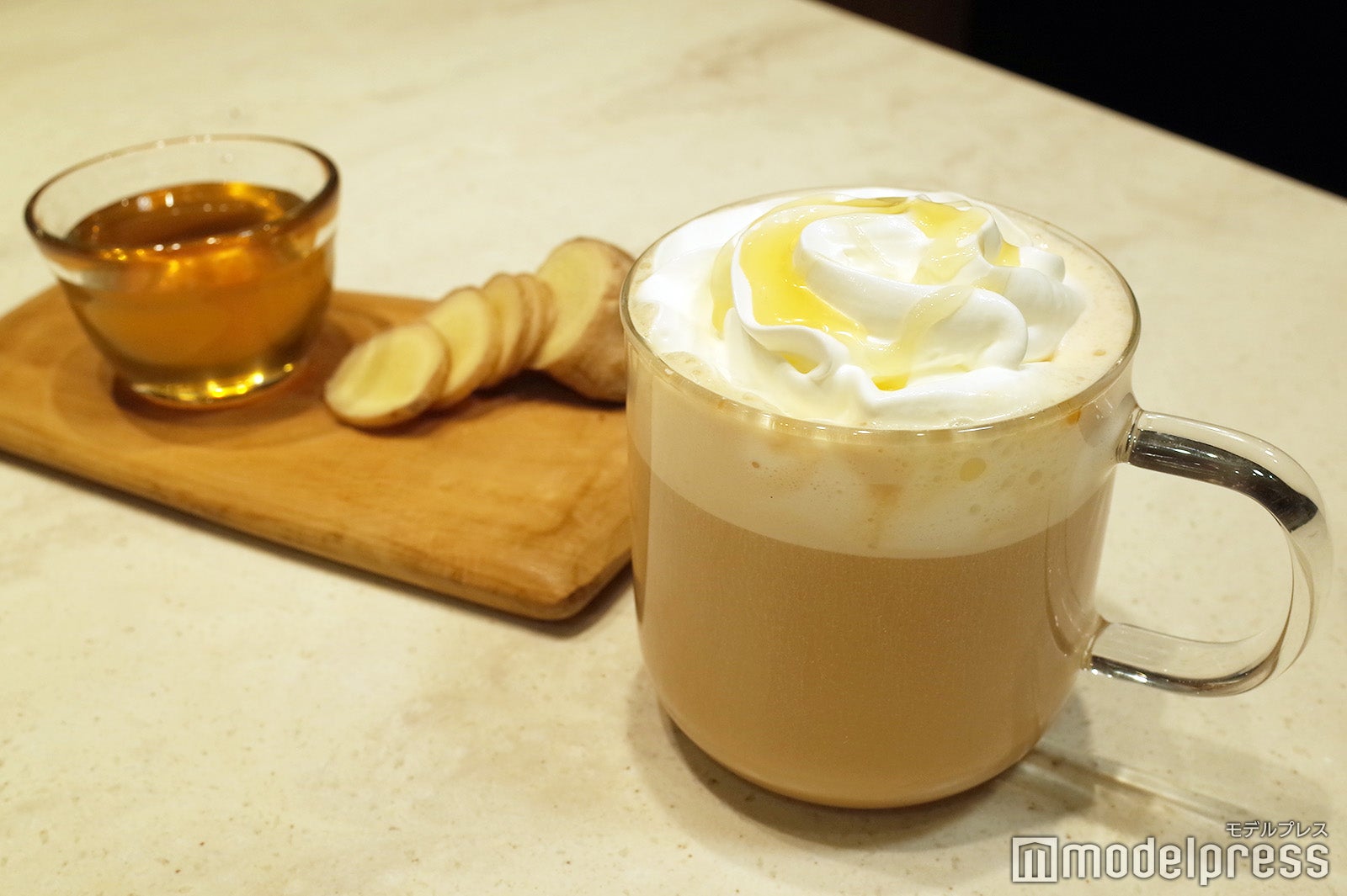 はちみつ生姜 米糀ミルク ラテ（C）モデルプレス