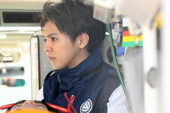 片寄涼太/「病室で念仏を唱えないでください」第2話より(C)TBS