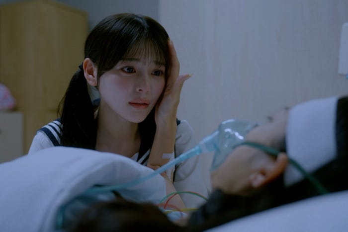 齊藤なぎさら(C)倉科遼・和気一作・日本文芸社 /「女帝」製作委員会
