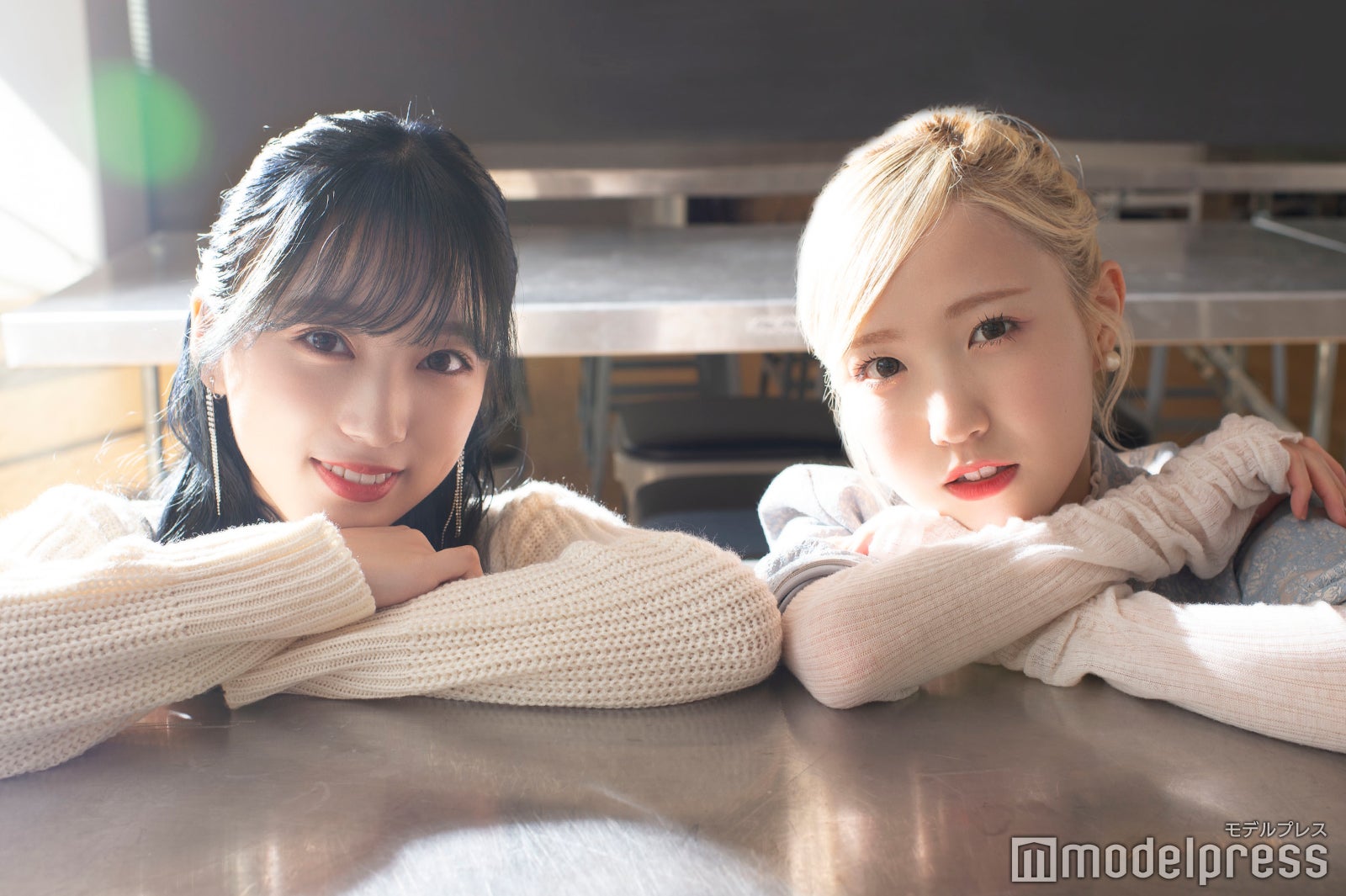 矢吹奈子、本田仁美 （C）モデルプレス