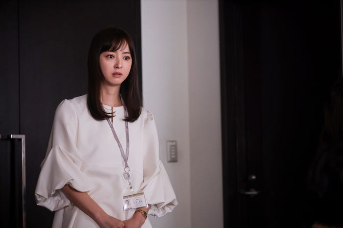 佐々木希「天久鷹央の推理カルテ」第8話(C)テレビ朝日