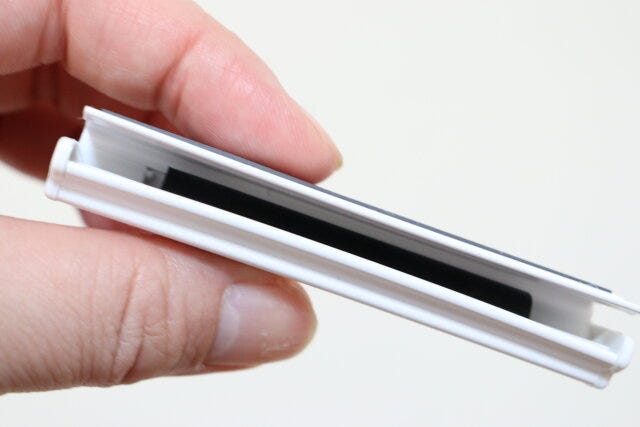 ダイソー　差し込みメモクリップ（8.2cm、マグネット付き）　内部の構造