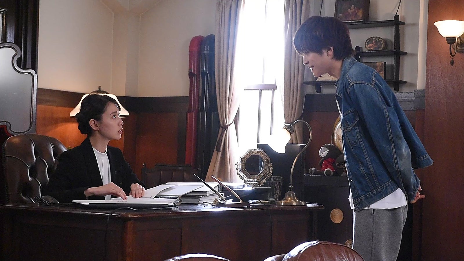 戸田恵梨香、岩田剛典／「崖っぷちホテル！」最終話より（C）日本テレビ