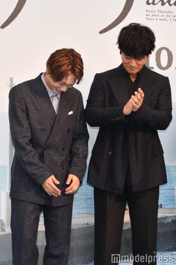 登場時の立ち位置を間違えた藤原丈一郎(C)モデルプレス