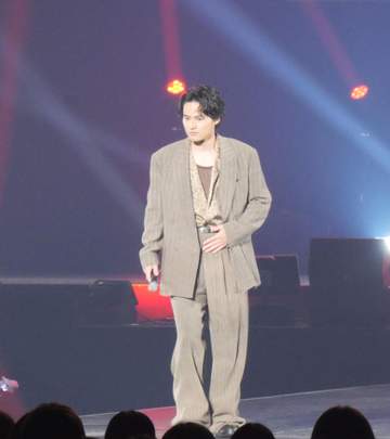 水上恒司 結婚後初の公の場 主演映画で東方神起ユンホと最強バディを熱演「アドリブがいっぱい」