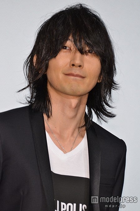 BUMP OF CHICKEN藤原基央の妻が実名報道 所属事務所が配慮求める