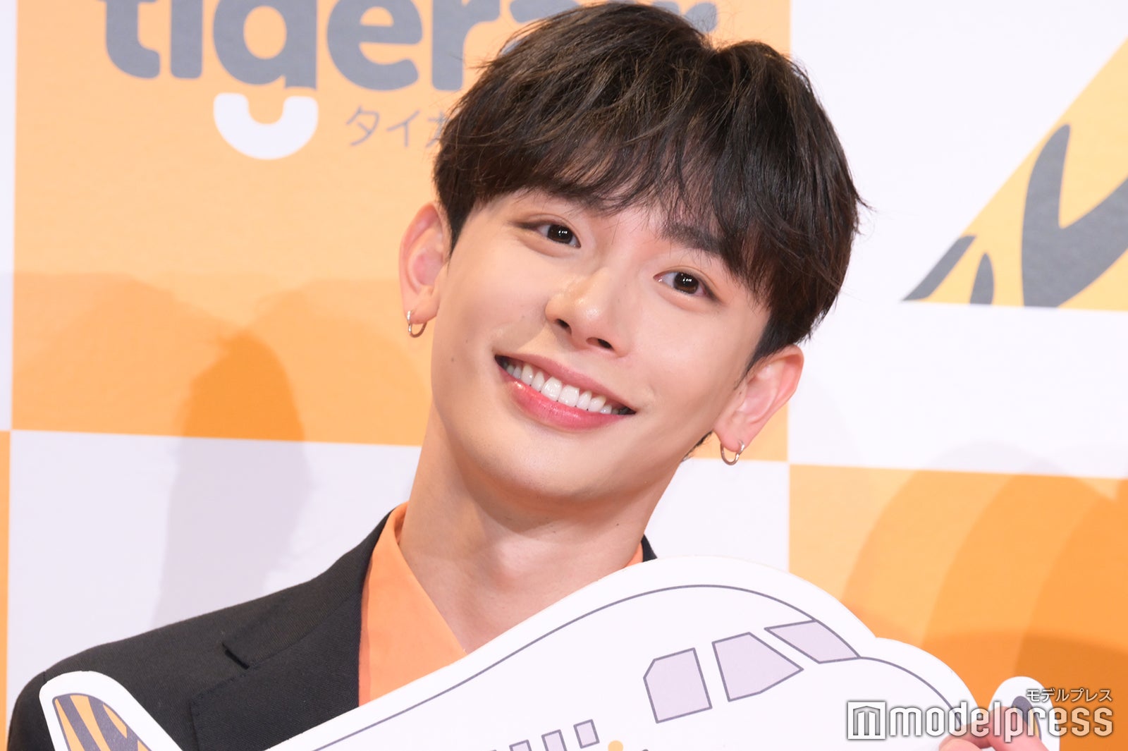 よしあき（C）モデルプレス