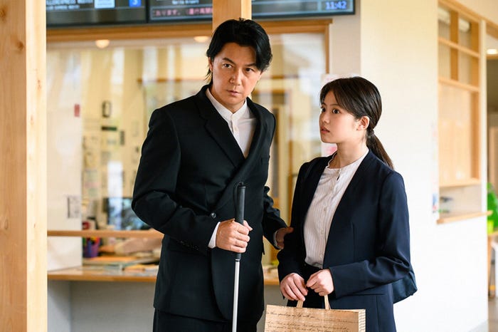 福山雅治、今田美桜「ラストマン-全盲の捜査官-」第8話より(C)TBS