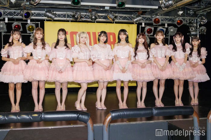 (左から)瀧脇笙古、大場花菜、諸橋沙夏、齋藤樹愛羅、佐々木舞香、野口衣織、大谷映美里、高松瞳、音嶋莉沙、山本杏奈(C)モデルプレス
