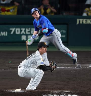 阪神・高橋遥人 痛恨被弾に座り込む 0-0の八回に悪夢、牧に左翼席へ運ばれる 一球に泣く