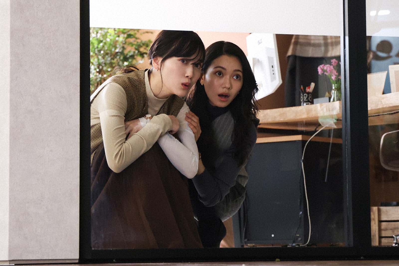 山下美月、二階堂ふみ「Eye Love You」第4話より（C）TBS／撮影：高橋裕子