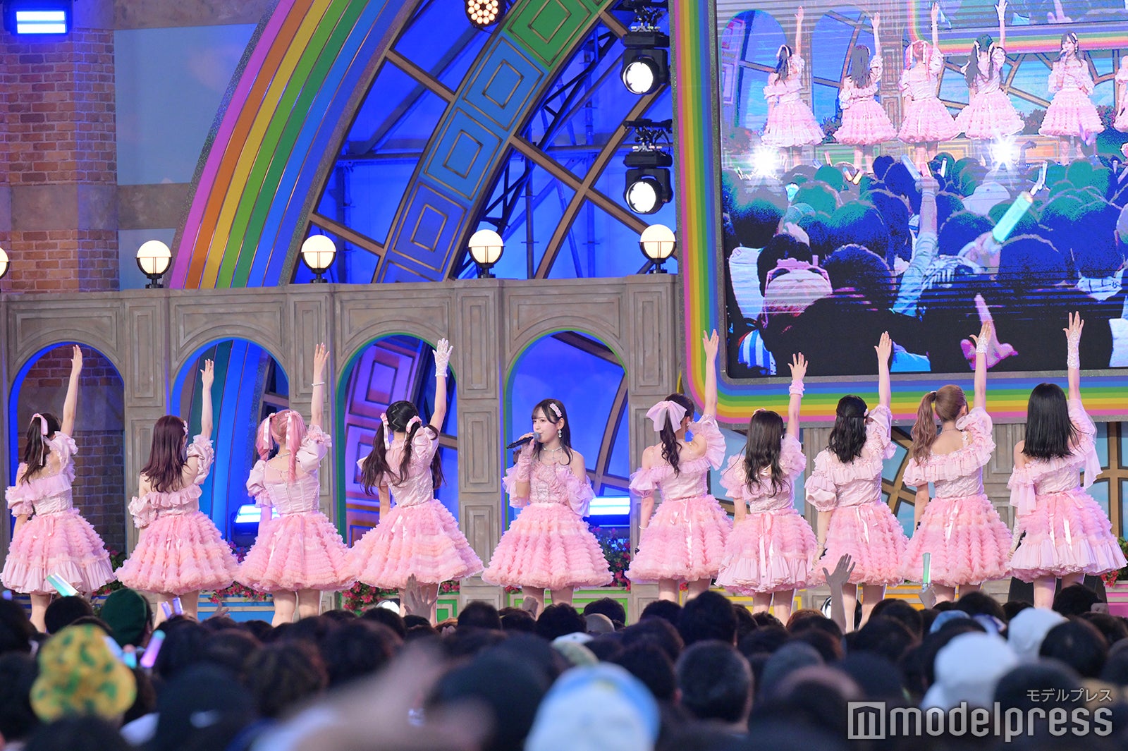 ＝LOVE（C）モデルプレス