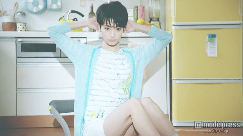 剛力彩芽／新CM「倒れるだけで・収納」篇より