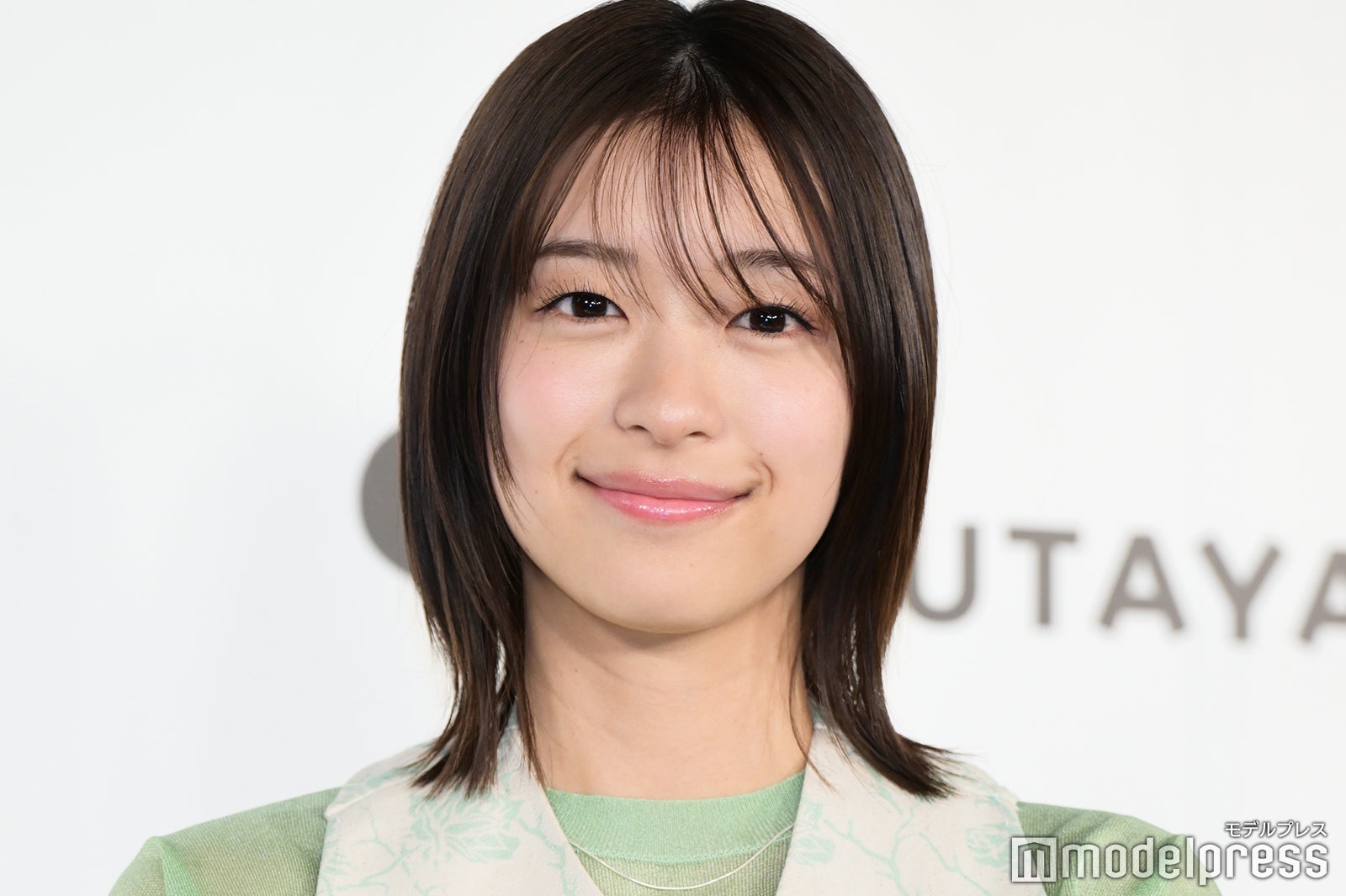 1st写真集「Sugarless」重版記念イベントに出席した鳴海唯（C）モデルプレス