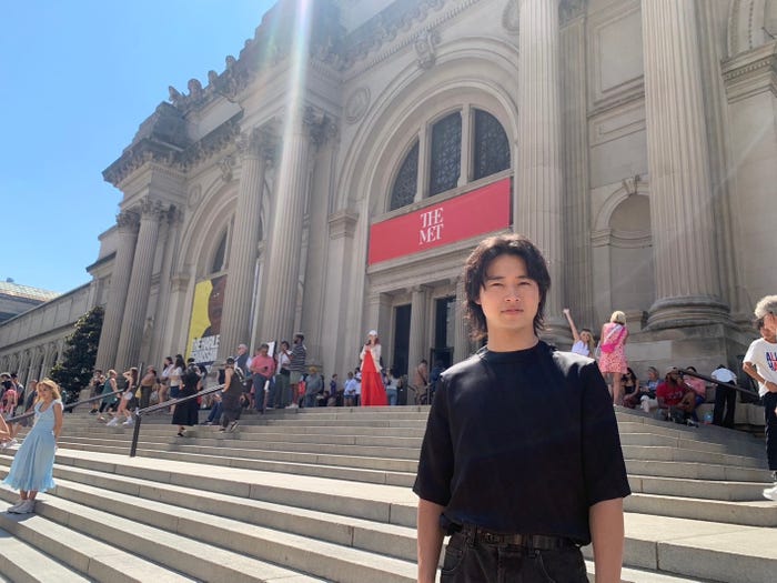 山崎賢人/観光の様子(提供写真)