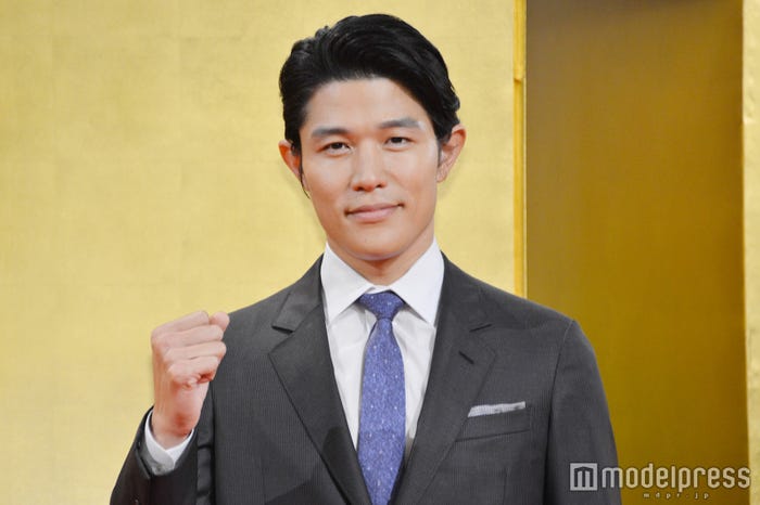 鈴木亮平 (C)モデルプレス