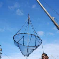 牡蠣の水揚げを体験するLie