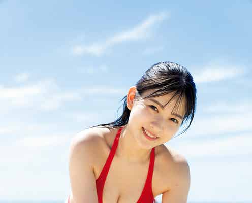 モー娘。北川莉央、清楚感溢れる水着姿で魅了 2nd写真集掲載カット公開<莉央 17th summer>